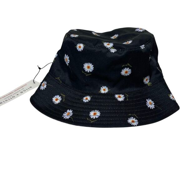 NWT ALICE + OLIVIA x Stacey Bendet Reversible Daisy Bucket Hat O/S
